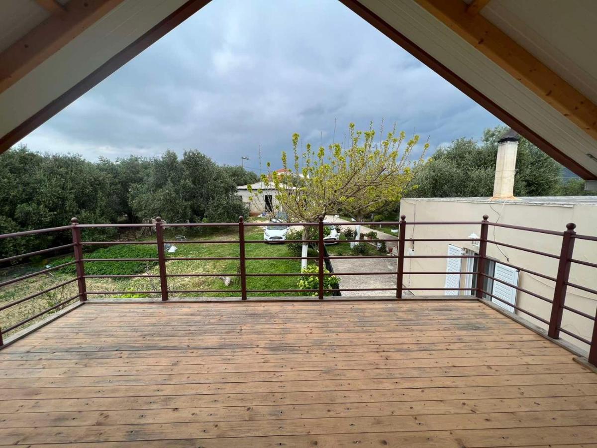 Attic View Loútsa Exterior foto